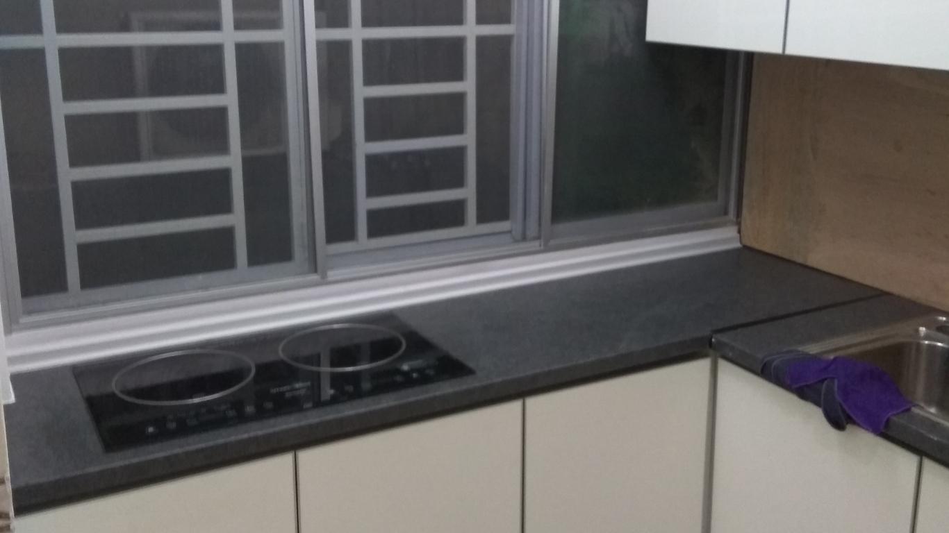 spaces kitchen countertop HPL 2 - Spaces Kitchen and Wardrobe - Kitchen design, kitchen cabinets, kitchen renovations - Kuching, Sarawak - kitchen countertop,Choosing kitchen countertops,kitchen kuching,countertop material,countertop,kitchen,kitchen countertop malaysia,kitchen cabinet kuching,kitchen countertop kuching - Kitchen Cabinet, Kitchen Design, Kitchen Renovation, Contractor, Kuching.